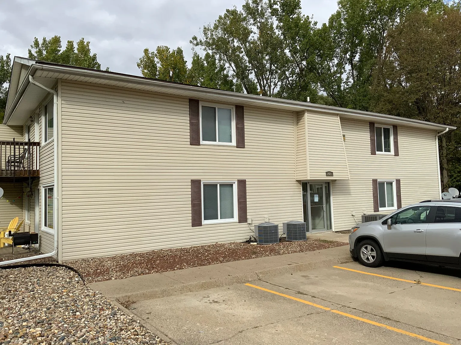 Starland Apartments — Photo 2