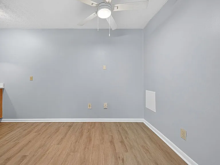 2419 Ohio Ave #L — Photo 6