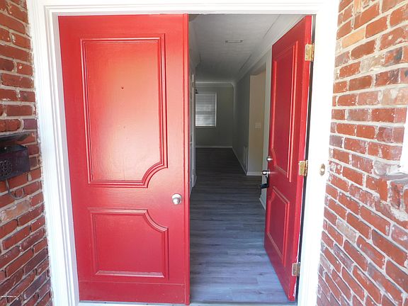 5th image of 3825 Tara Hall Dr