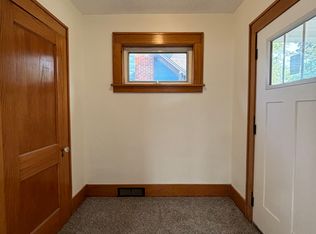 1515 Elm St, Davenport, IA