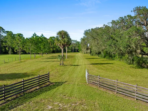 256 Purdom Cemetery Rd, Pierson, FL 32180