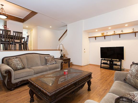5th image of 4842 1/2 McConnell Ave