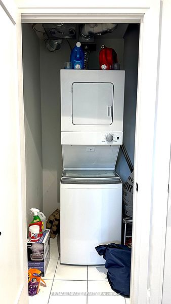 North York Townhouse for rent - 2 Bedrooms — photo 10