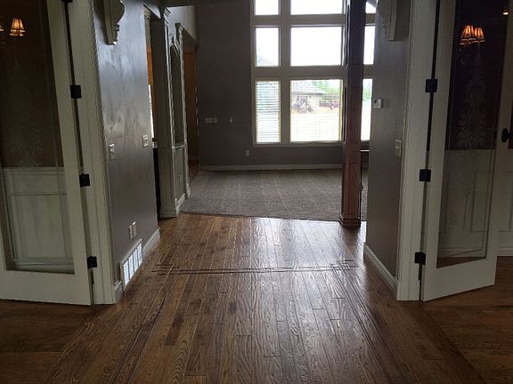 4th image of 170 Stillwater Dr