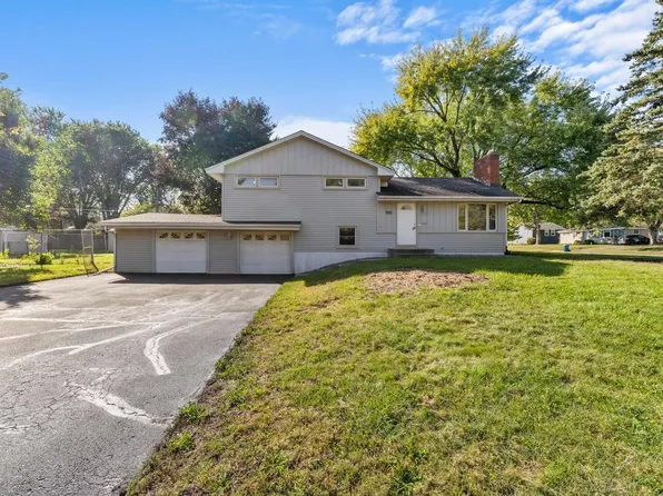 11000 Queen Ave S, Bloomington, MN 55431