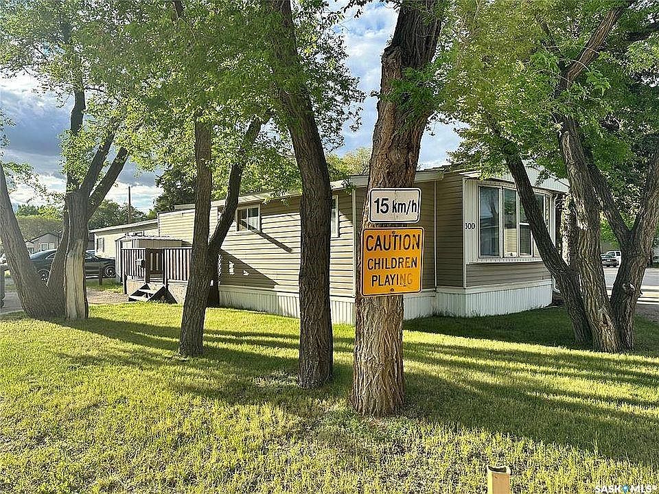 2nd image of 1524 Rayner AVENUE