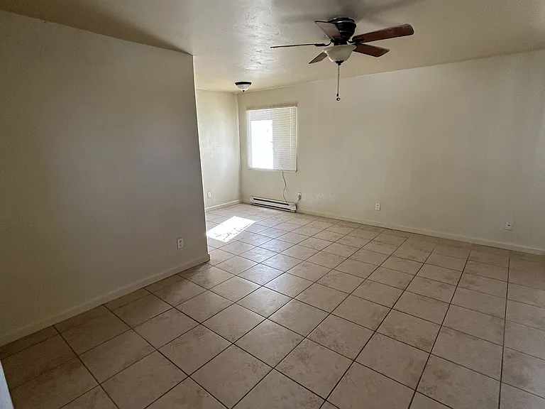 3638 E Monte Vista Dr #7 — Photo 3