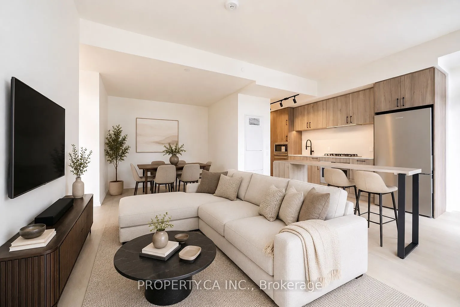 2 bed, $5,800 — Photo 1