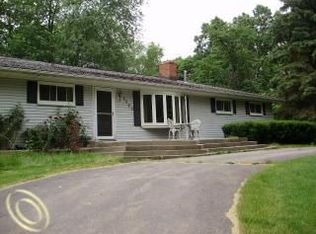 7095 Ridgewood Rd, Clarkston, MI 48346