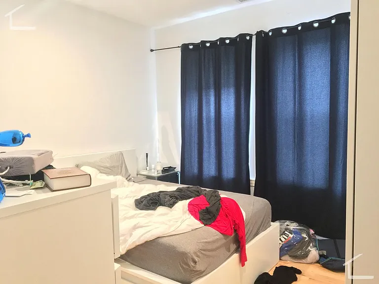94 Pleasant St #4 — Photo 10