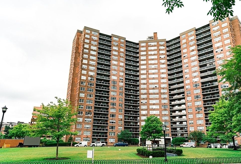 1st image of 104-60 Queens Blvd #18W