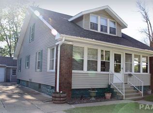 1201 S 3rd St, Pekin, IL 61554