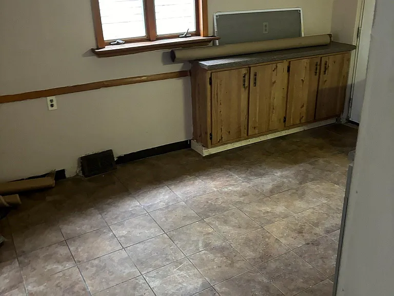 2029 Plainview Ave — Photo 15