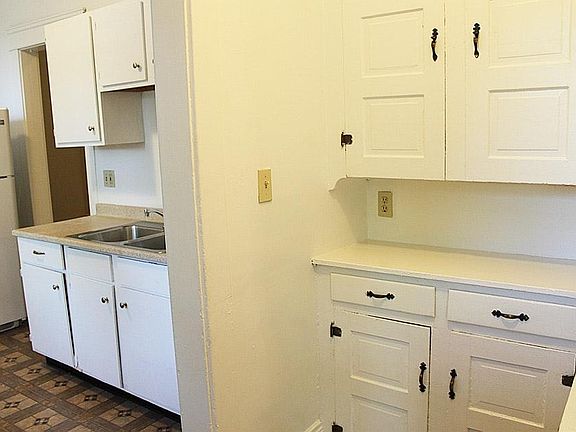 5th image of 2815 Euclid Heights Blvd APT 6