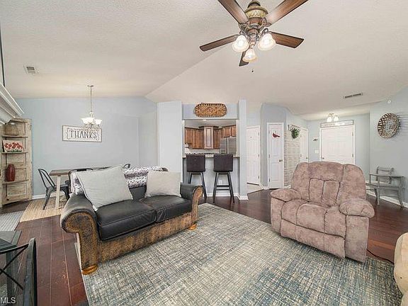 3rd image of 1841 Camden Forest Dr