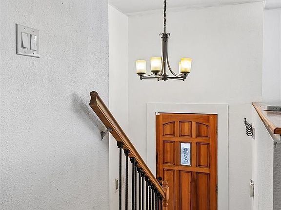 3rd image of 11776 Spring Drive