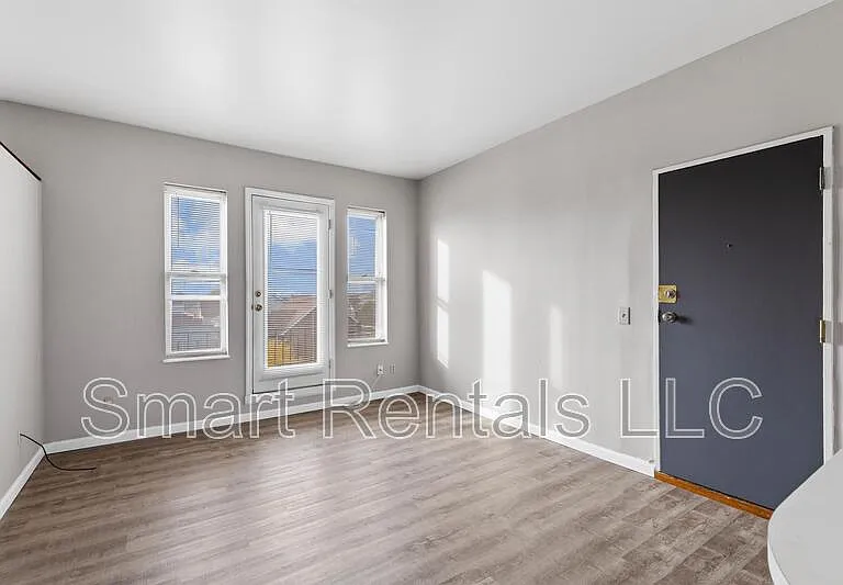 1642 S 39th St #1S — Photo 9