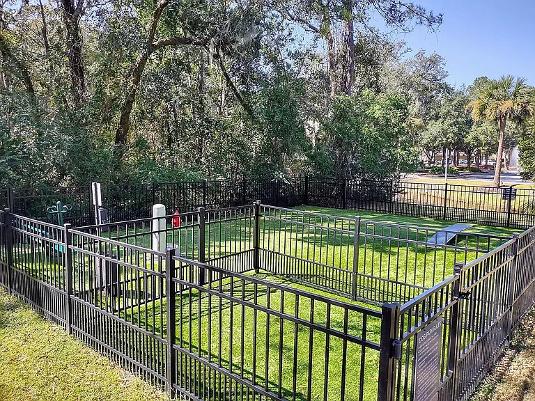 Avana Long Point — Photo 14