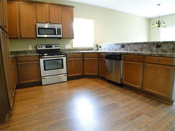4th image of 407 Jasmine Lane