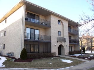 16814 81st Ct #P3N, Tinley Park, IL 60477