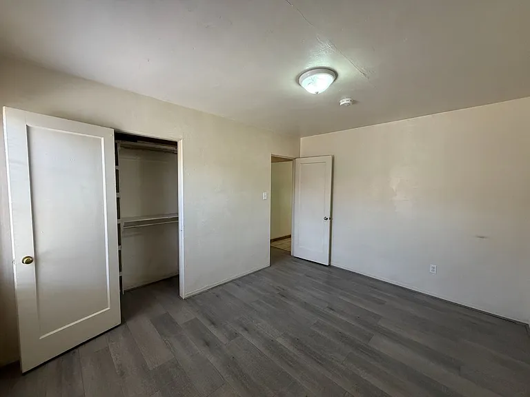 1801 Palomas Dr NE — Photo 13