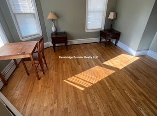 118 Elm St #3R, Cambridge, MA 02139