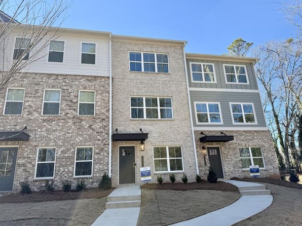 5447 Blossomwood Trl SW, Mableton, GA 30126