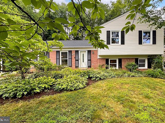 2nd image of 5203 Olley Ln