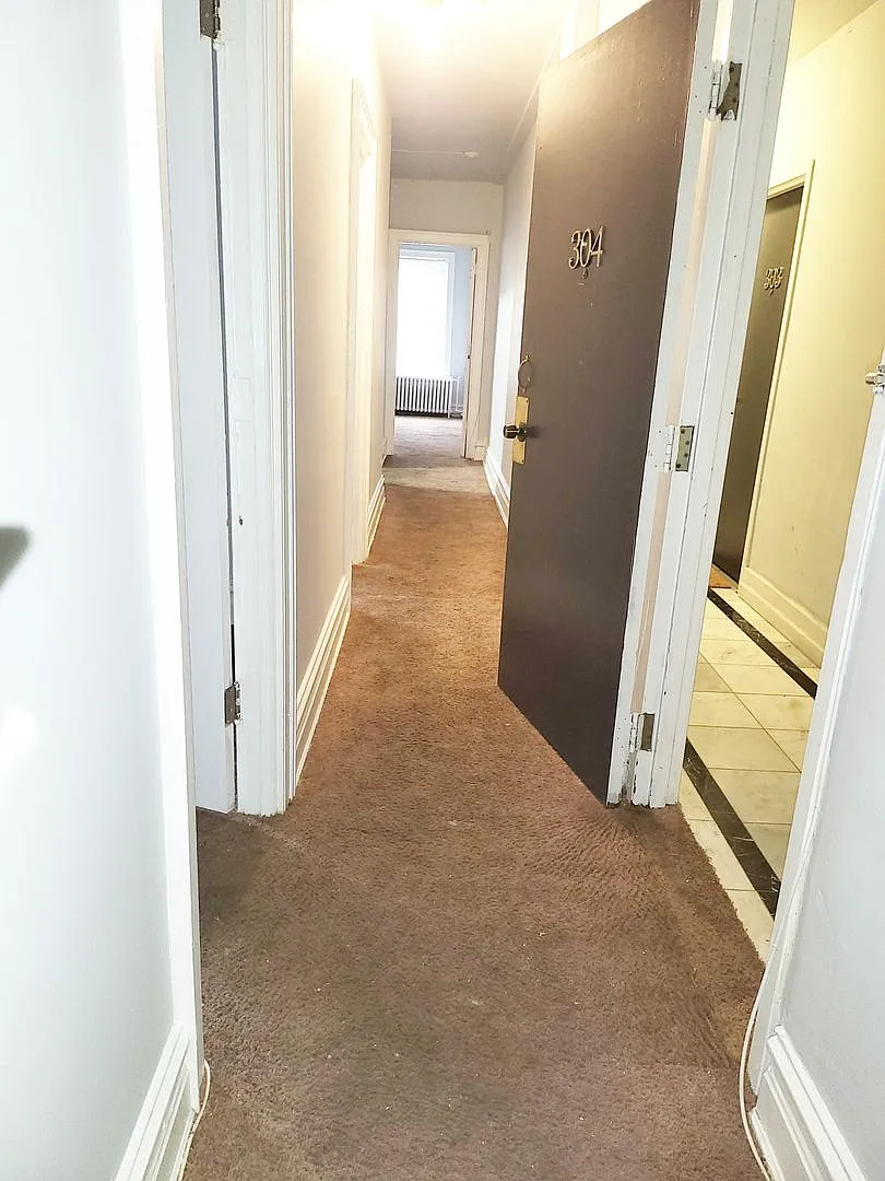 1 and 2 bedroom apartments — Photo 3