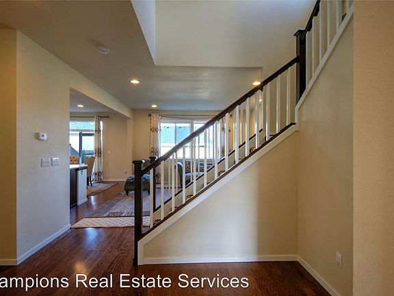 2nd image of 8351 74th Pl NE