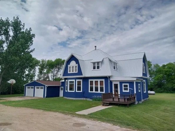 1010 93rd St NW, Newburg, ND 58762