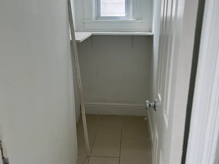 44 E 36th St #1 — Photo 8