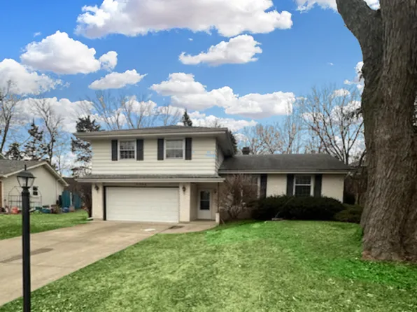 2206 Oxnard Dr, Downers Grove, IL 60516