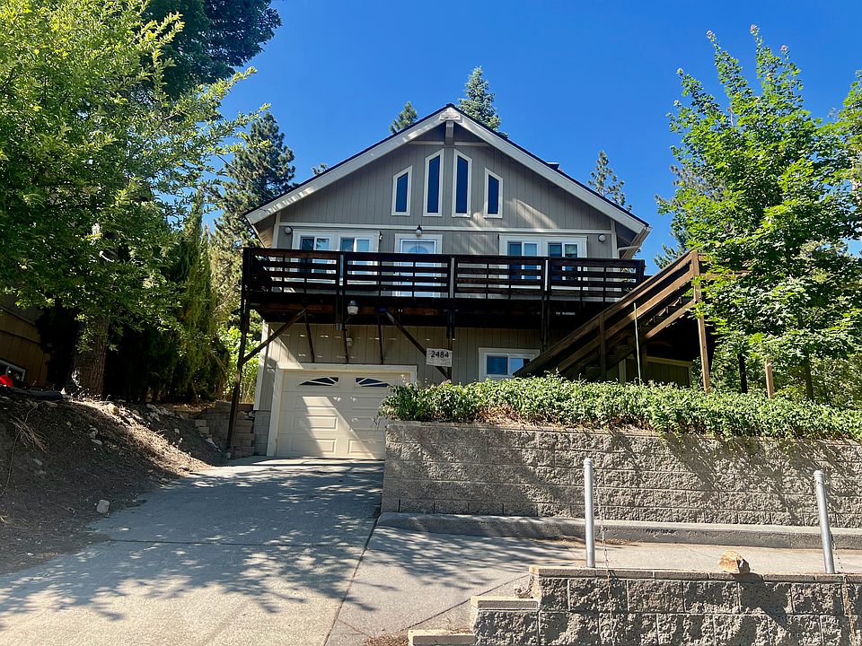 Welcome to 2484 Spring Oak Drive located in the beautiful area of Running Springs, CA.