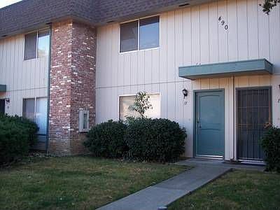 1st image of 490 Edgewood Dr APT 11