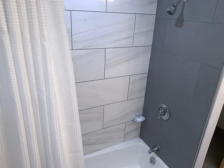 188 Middlesex Ave — Photo 17