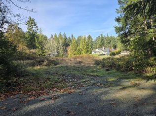 1216 Clayton Rd, North Saanich, BC V8L 5M3