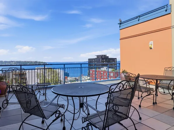 2414 1st Avenue #702, Seattle, WA 98121