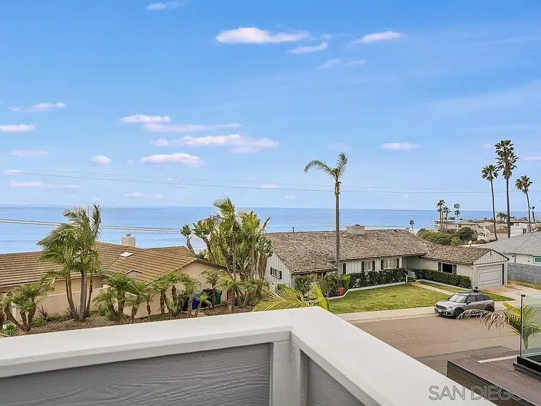 5247 Chelsea St — Photo 18