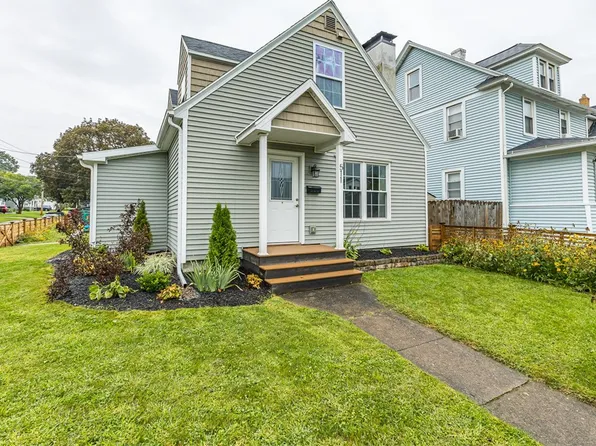 511 McKinley St, East Rochester, NY 14445