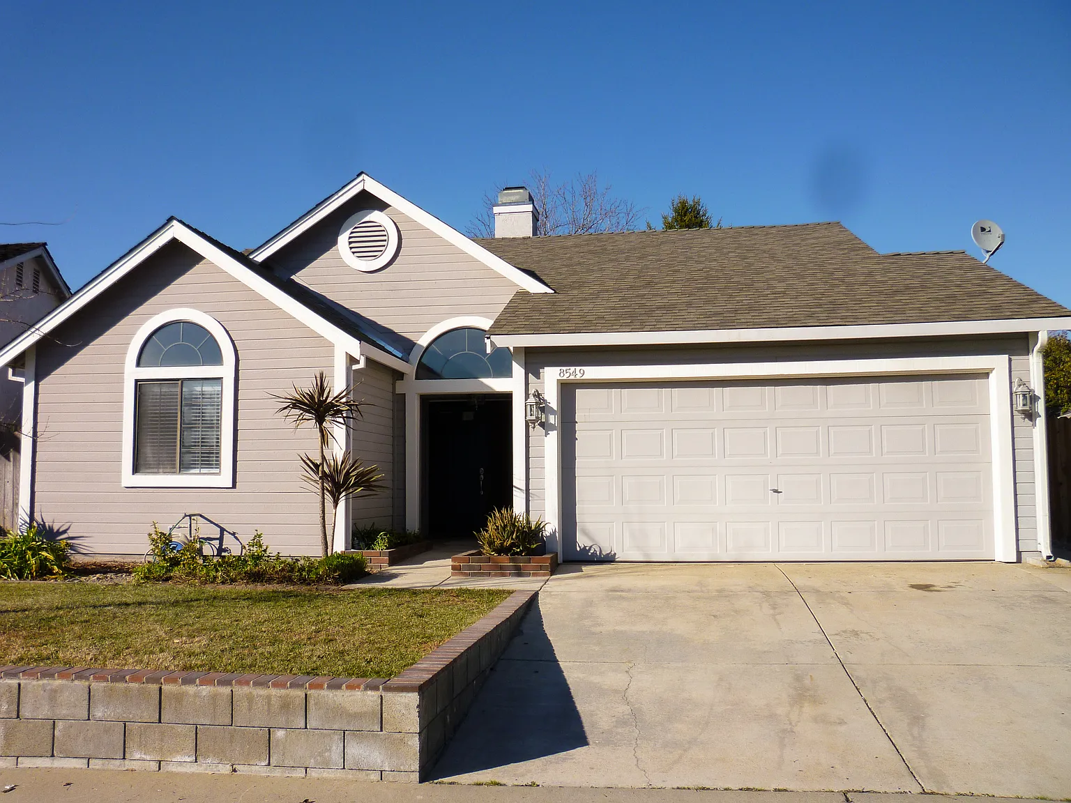8549 Yellowtail Way photo 1
