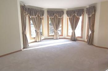 3rd image of 802 W Crescent Ave