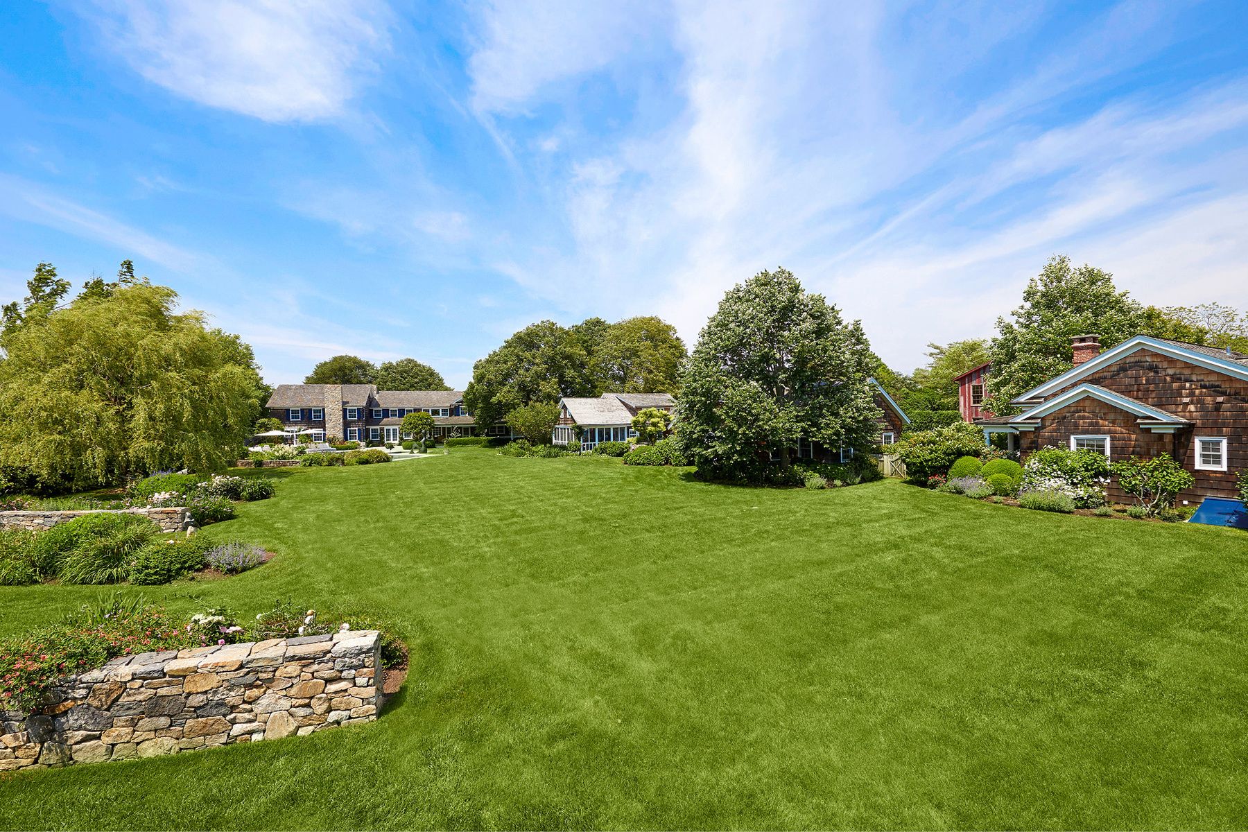 675 Flying Point Rd, Water Mill, NY 11976 Out East