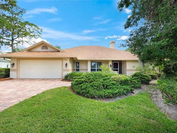 2207 Imperial Golf Co BLVD, NAPLES, FL 34110
