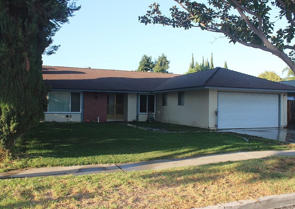 1st image of 1825 E Clifpark Way