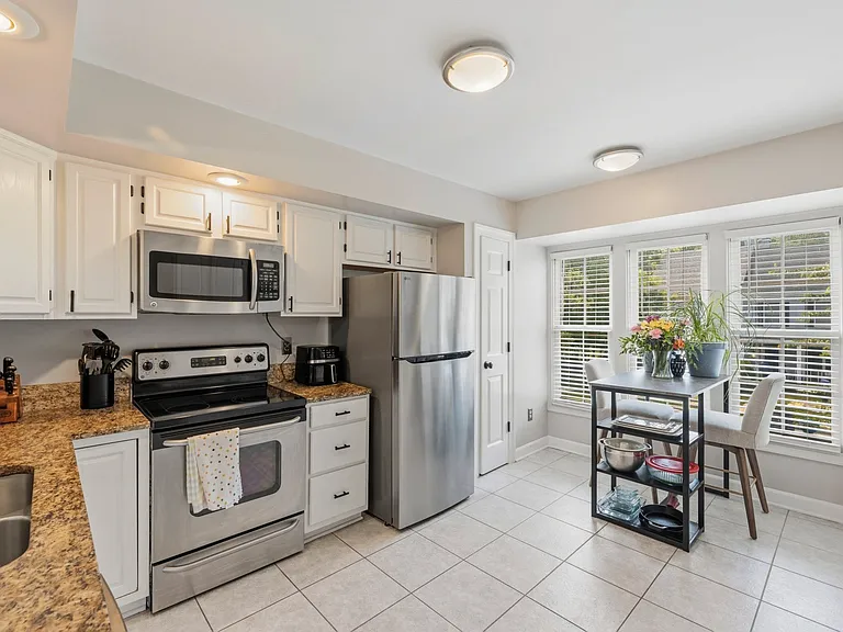 12695 Wimbley Ln — Photo 11