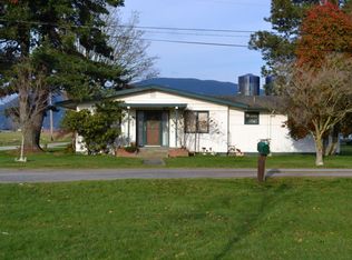 5748 Capricorn Ln, Bow, WA 98232