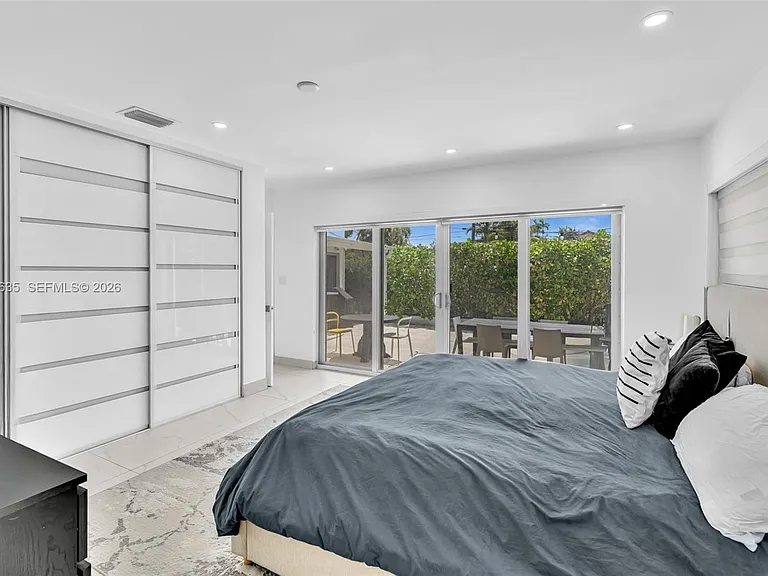 9257 Bay Dr — Photo 30