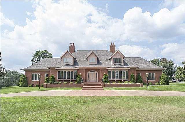 1st image of 1116 Rivercrest Dr