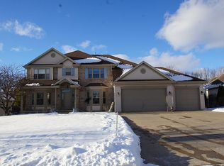 2421 Wandering Springs Cir, Green Bay, WI 54311